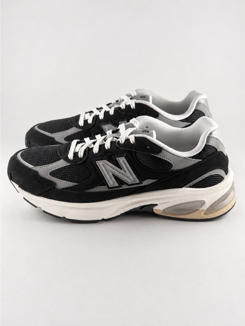 Size 12M: New Balance 2010 Black Shadow, Gray & White Sneakers